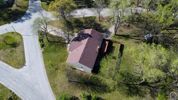 $397,000 | 2101 Canterbury Road, Emporia, KS 66801