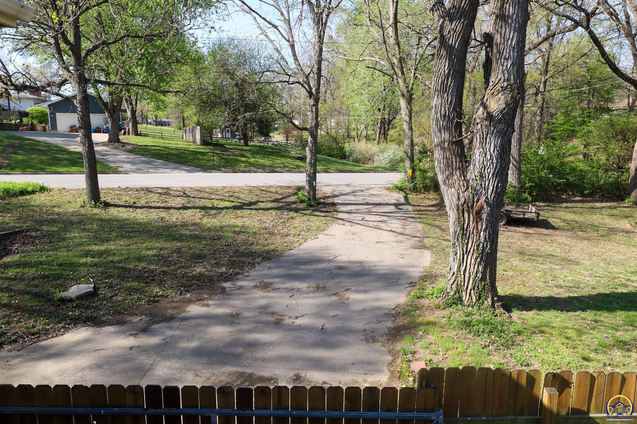 2101 Canterbury Road Emporia, KS 66801 - Photo 74 of 81