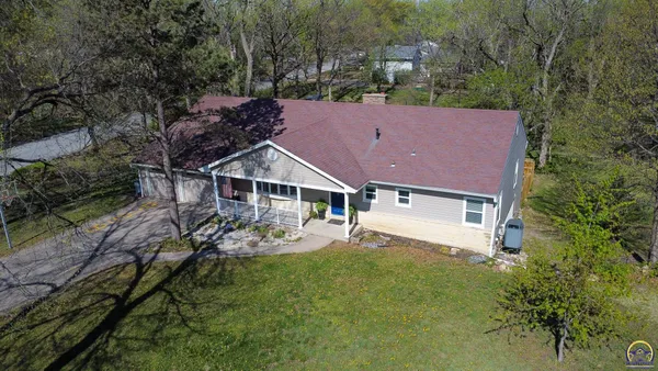 $397,000 | 2101 Canterbury Road, Emporia, KS 66801