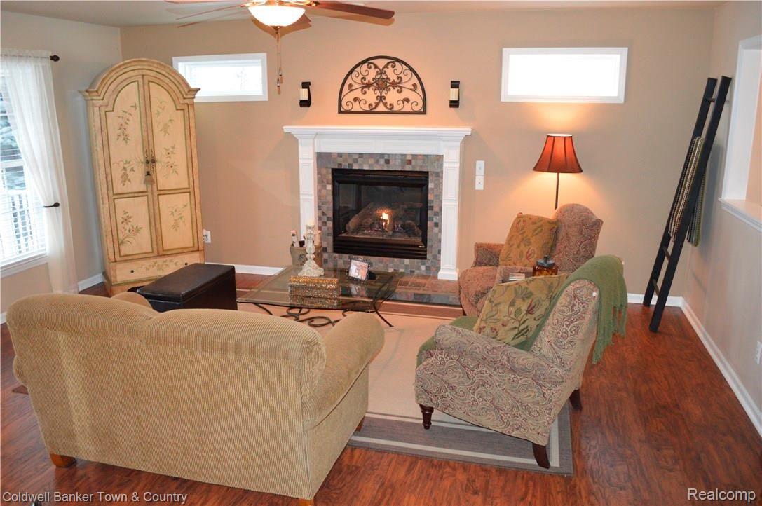 5892 North Fowlerville Road Fowlerville, MI 48836 - Photo 3 of 21 _DSC0865.JPG