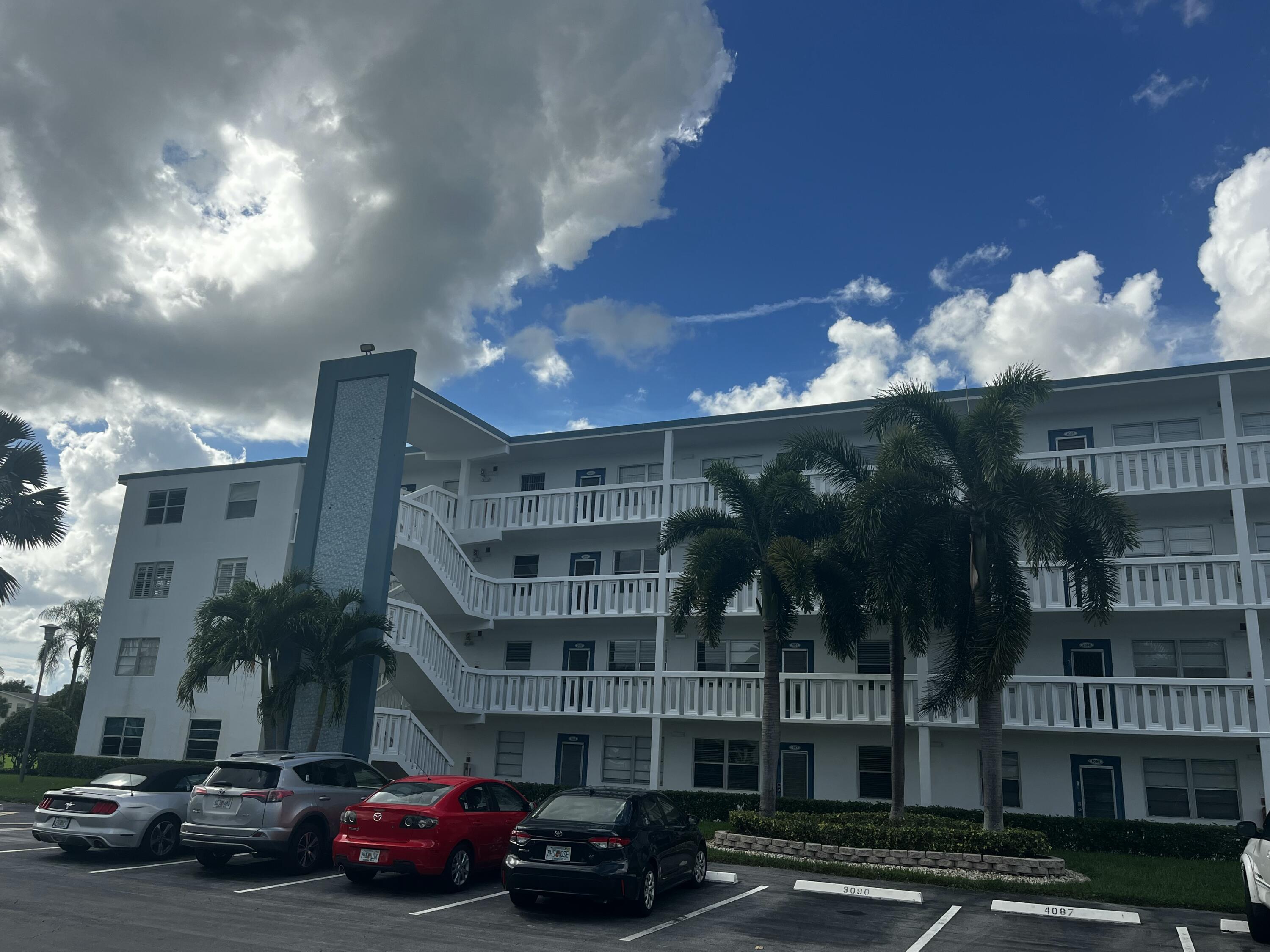 2087 Exeter Boca Raton, FL 33434 - Photo 1 of 3 IMG_6216