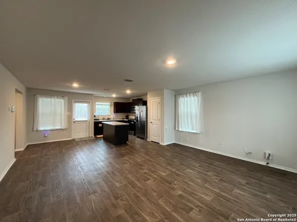 $1,795 | 13759 Red Rock Run, San Antonio, TX 78254