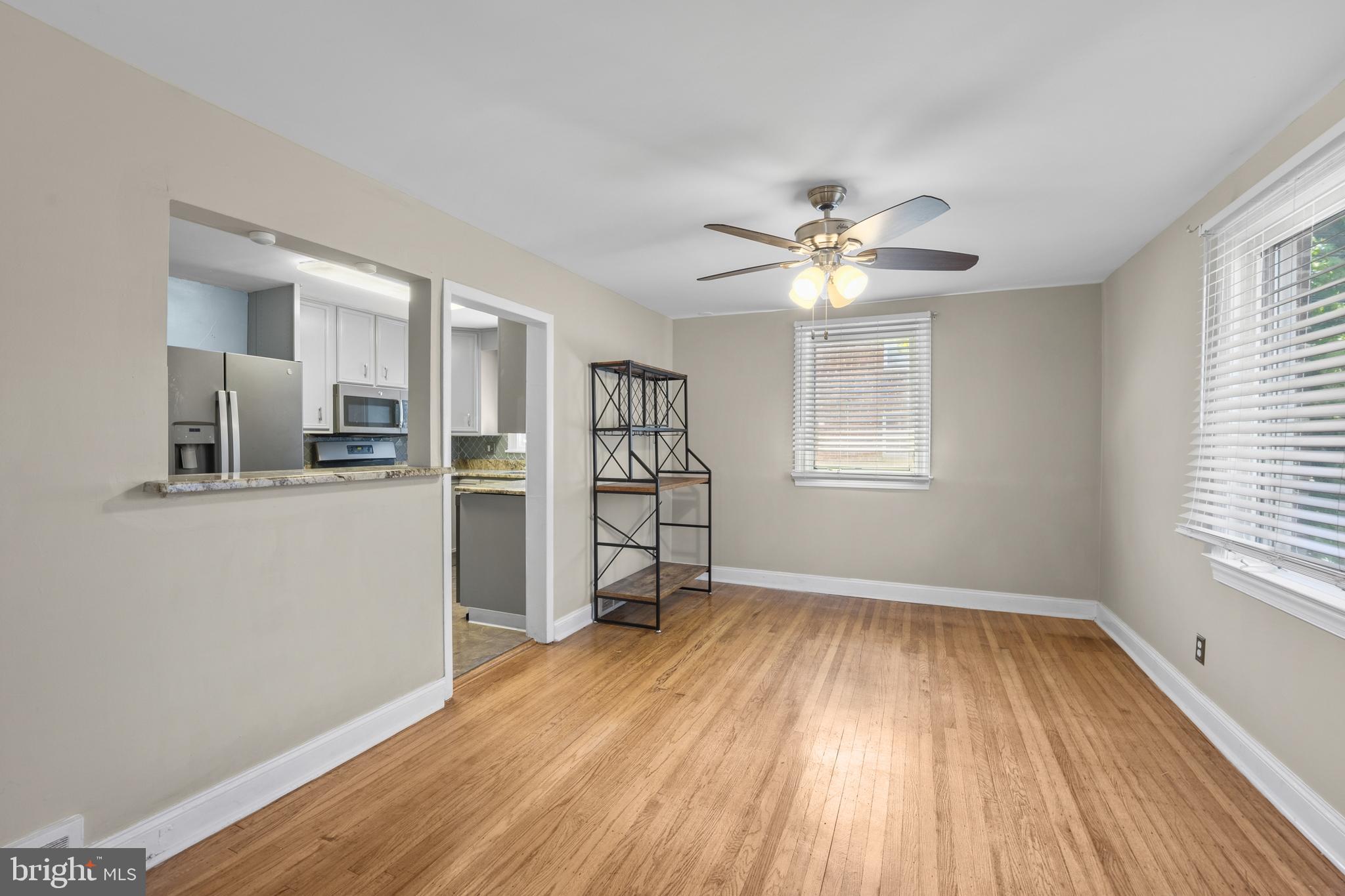 816 Laurel Road Yeadon, PA 19050 - Photo 7 of 35