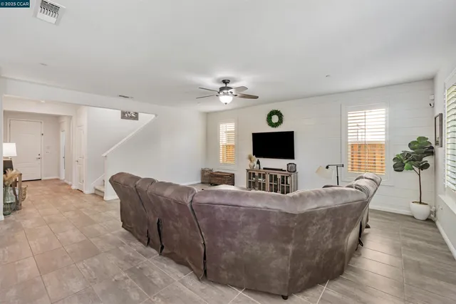 $835,000 | 158 Wooley Creek Way, Brentwood, CA 94513