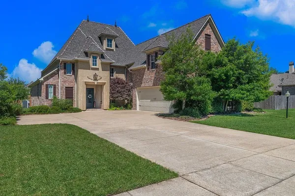 $574,900 | 1010 Dumaine Drive, Shreveport, LA 71106