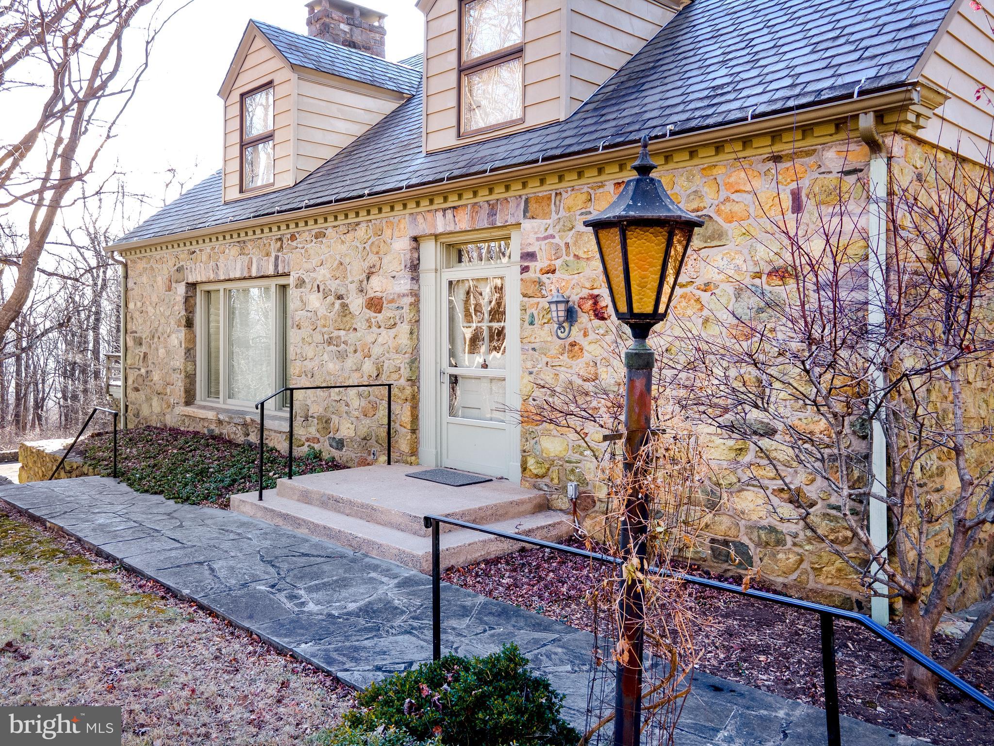 32843 Mt Weather Road Bluemont, VA 20135 - Photo 5 of 42 View of the front door
