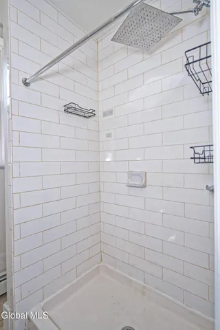 $300,000 | 7 Wilbur Street, Albany, NY 12202