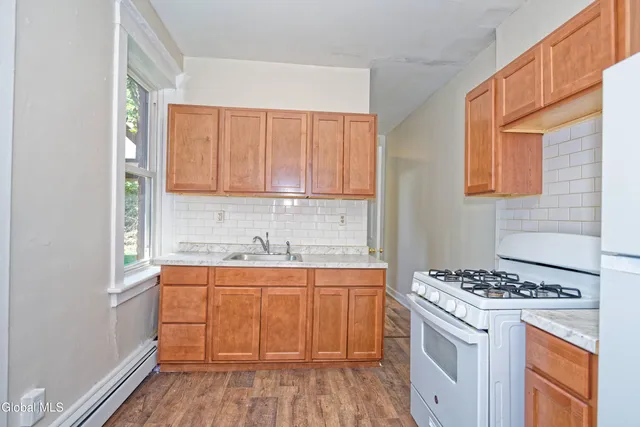 $300,000 | 7 Wilbur Street, Albany, NY 12202