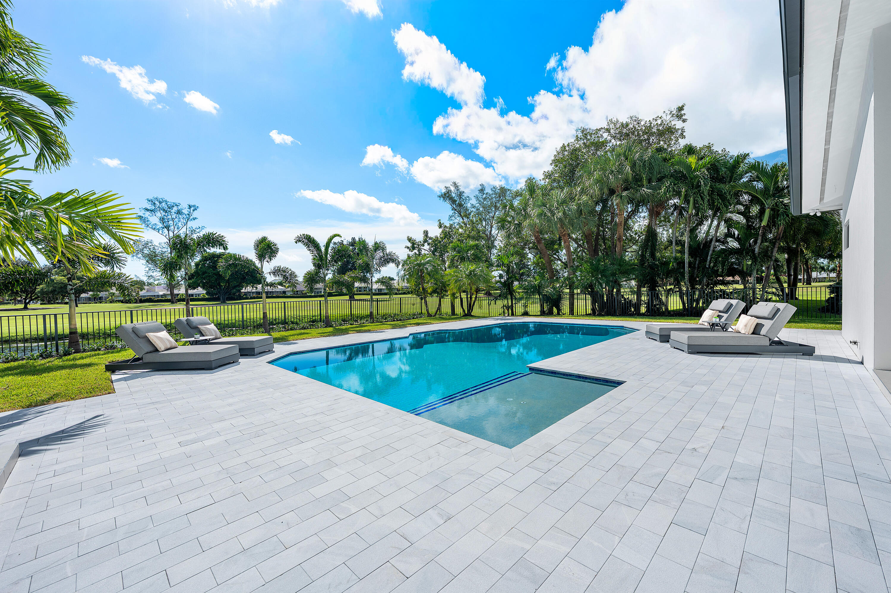 100 Glenbrook Court Atlantis, FL 33462 - Photo 73 of 96 054-100GlenbrookCourt-Atlantis-FL-33462-
