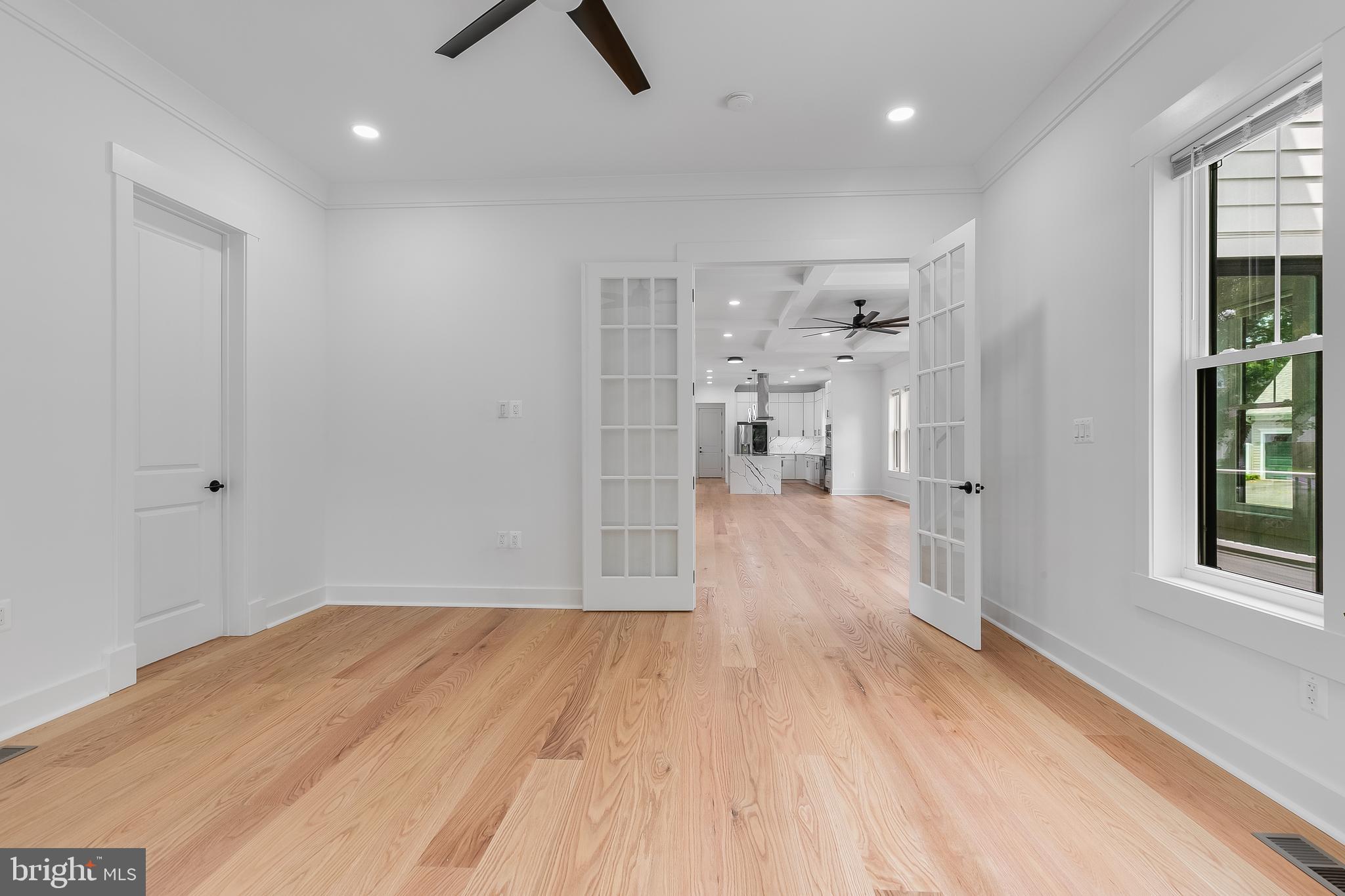 2817 Derek Road Alexandria, VA 22306 - Photo 20 of 62