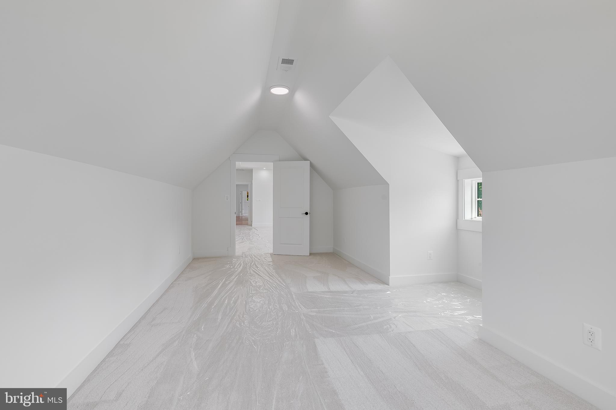 2817 Derek Road Alexandria, VA 22306 - Photo 30 of 62