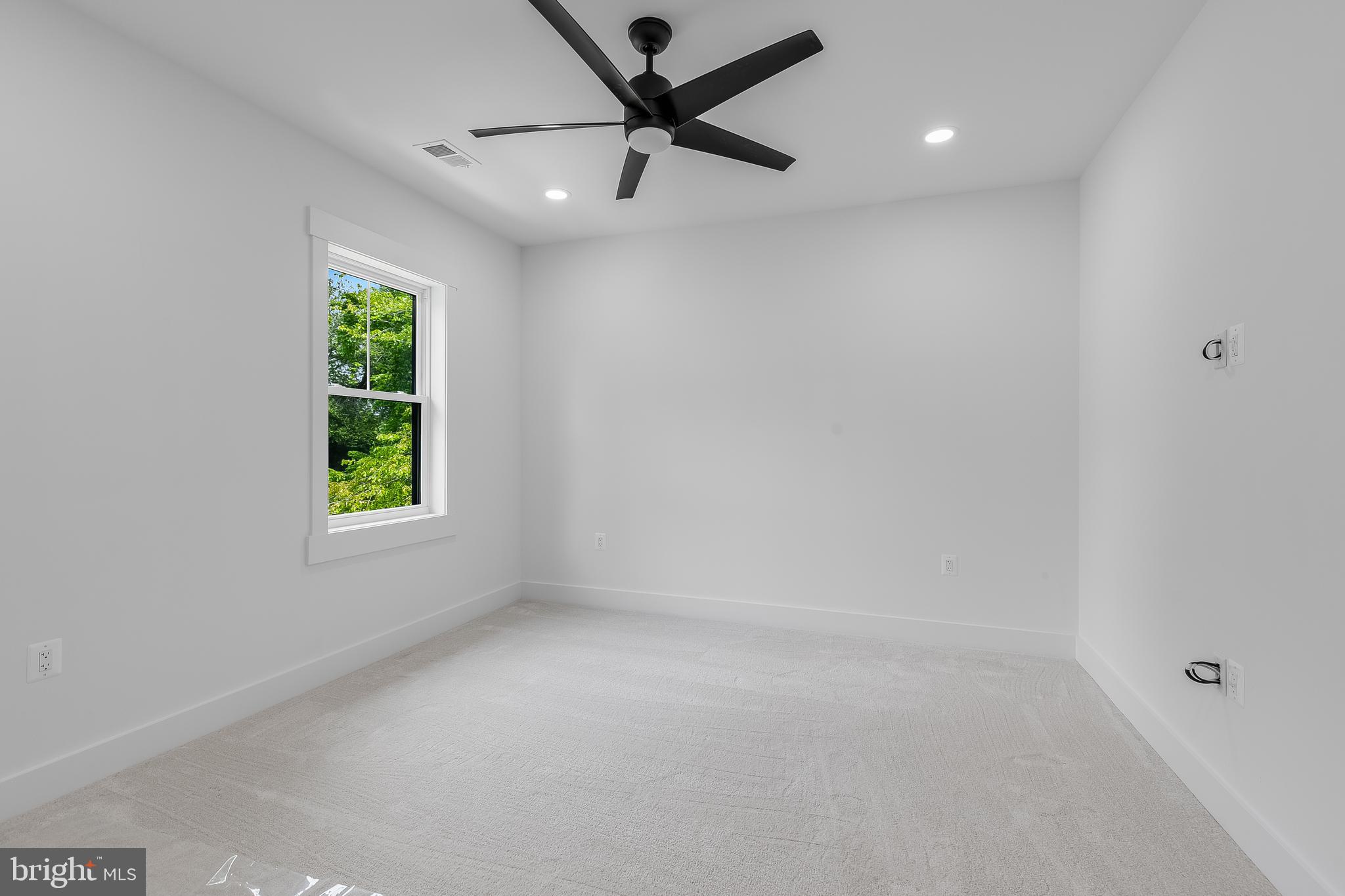 2817 Derek Road Alexandria, VA 22306 - Photo 41 of 62