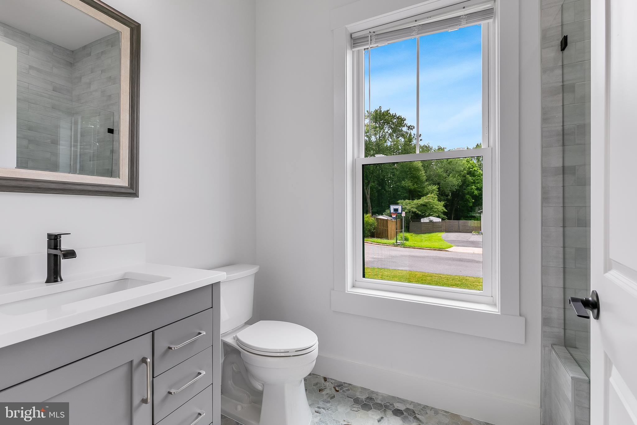 2817 Derek Road Alexandria, VA 22306 - Photo 43 of 62