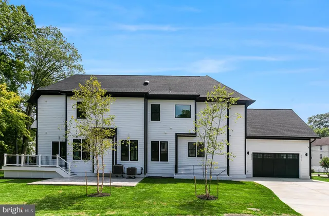 $1,499,999 | 2817 Derek Road, Alexandria, VA 22306