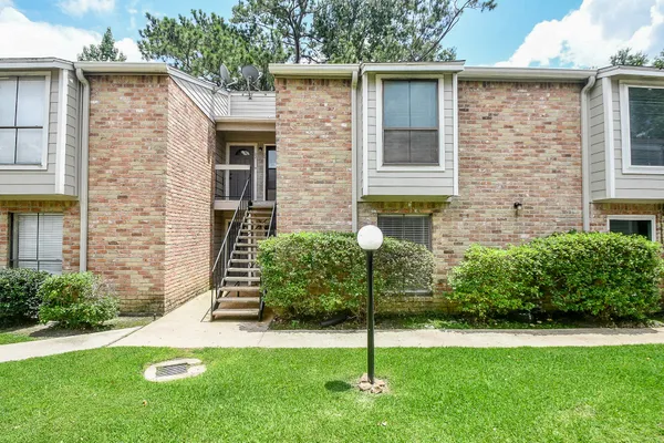 $875 | 17331 Red Oak Drive, Unit 24, Houston, TX 77090