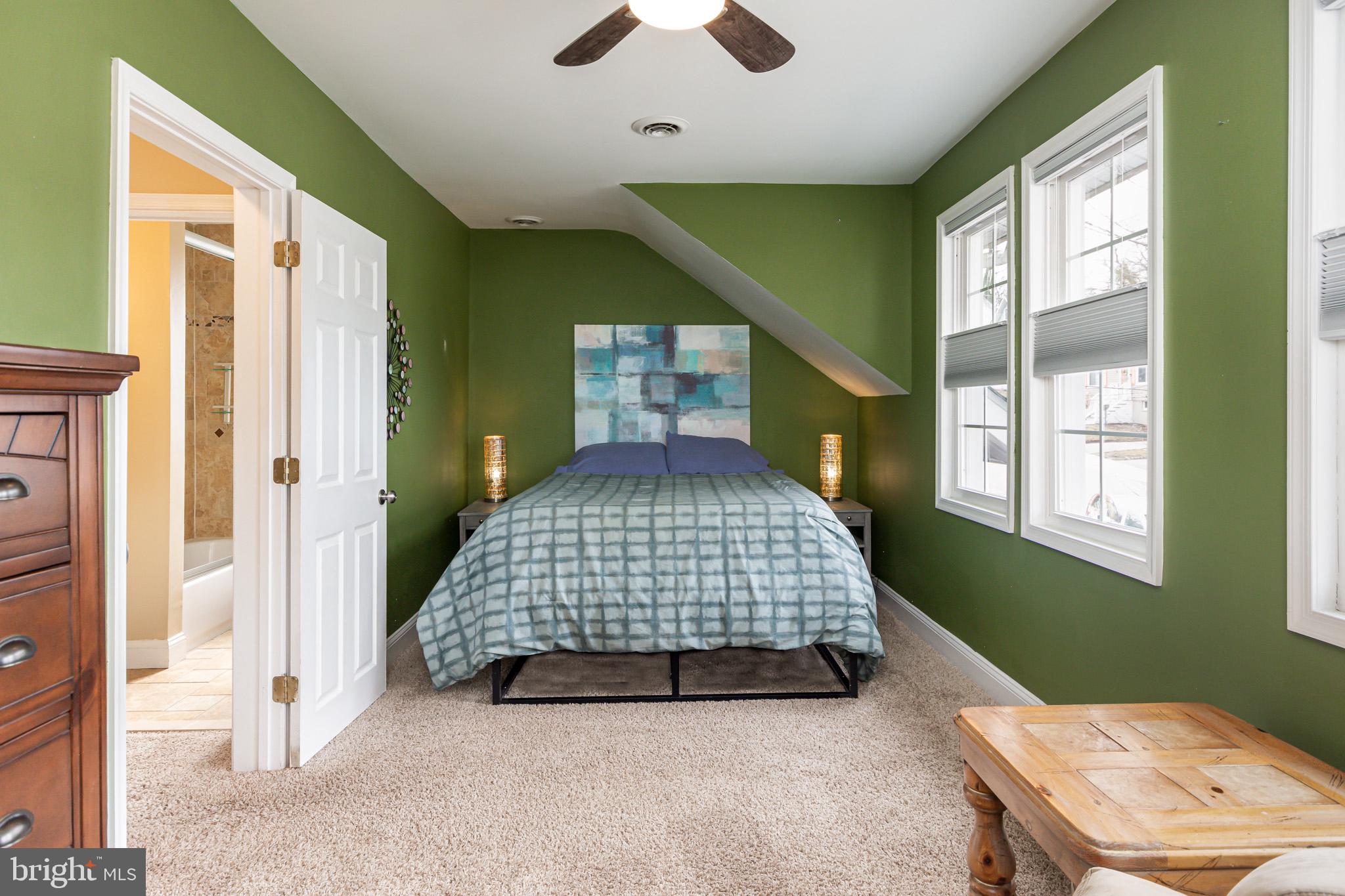 33 Patapsco Road Linthicum Heights, MD 21090 - Photo 22 of 38 Spacious owner's suite