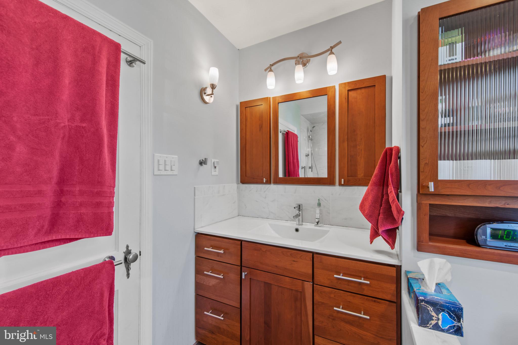 16 Delaware Avenue Ridley Park, PA 19078 - Photo 31 of 54 Hall Bath