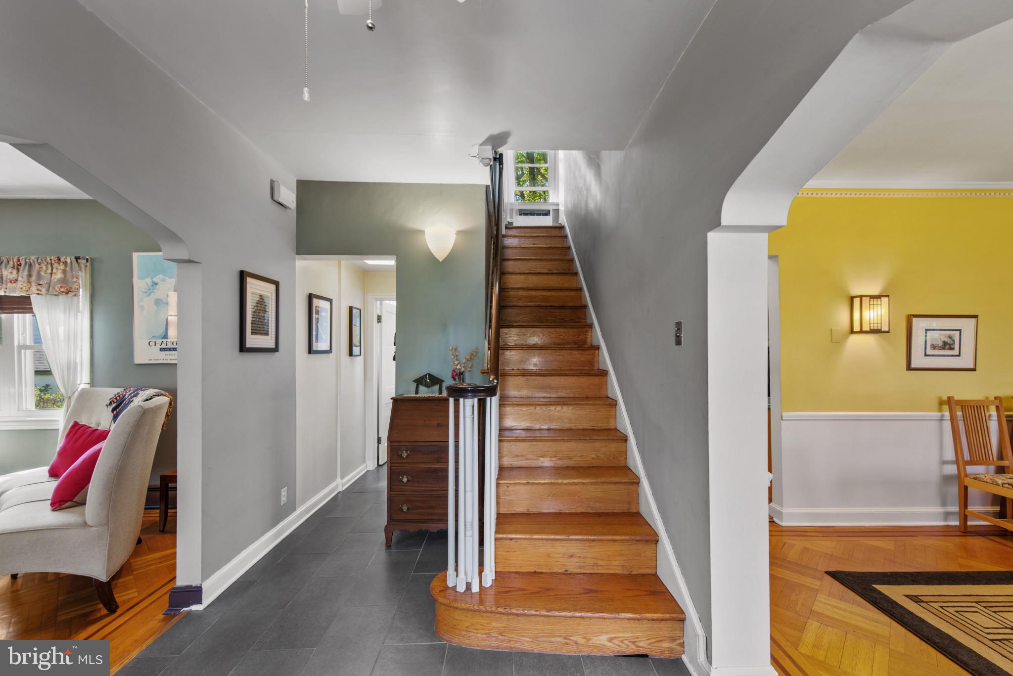 16 Delaware Avenue Ridley Park, PA 19078 - Photo 4 of 54 Entrance Hall