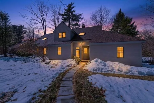 $395,000 | 7 Muirfield Lane, Unit 24, Holderness, NH 03245