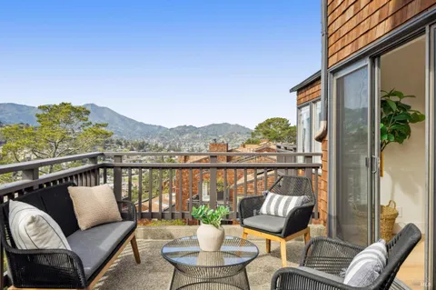$949,000 | 167 Headlands Court, Sausalito, CA 94965