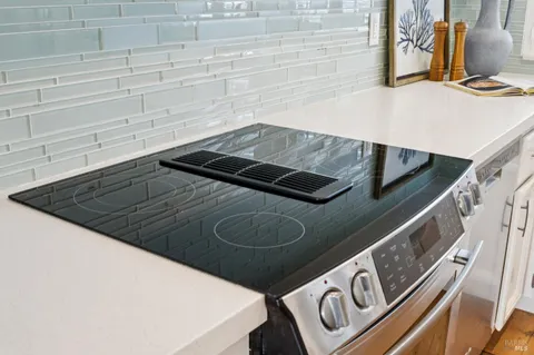 $949,000 | 167 Headlands Court, Sausalito, CA 94965