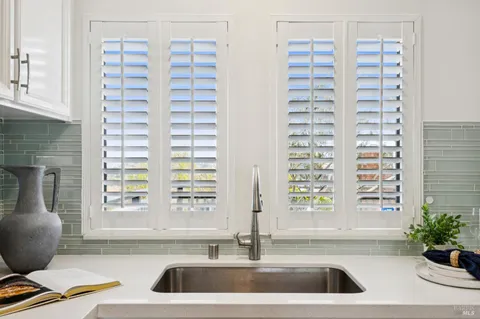 $949,000 | 167 Headlands Court, Sausalito, CA 94965