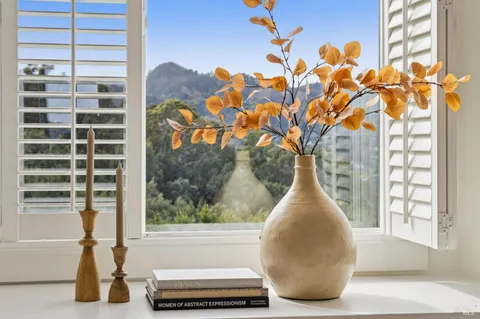 $949,000 | 167 Headlands Court, Sausalito, CA 94965