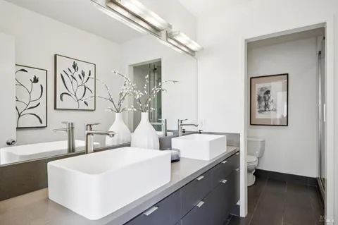 $949,000 | 167 Headlands Court, Sausalito, CA 94965