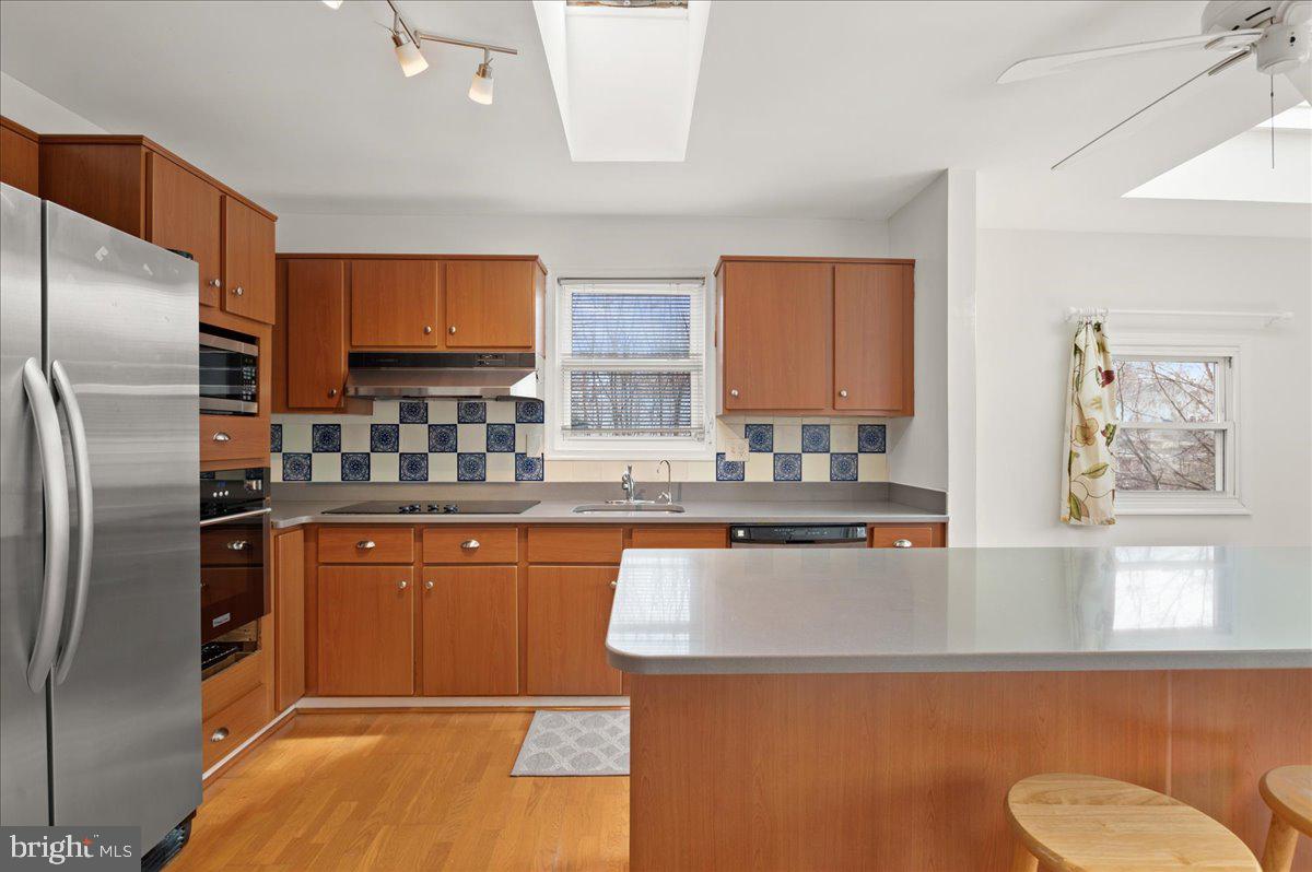 8606 Grubb Road Chevy Chase, MD 20815 - Photo 11 of 31 Stainless steel appliances