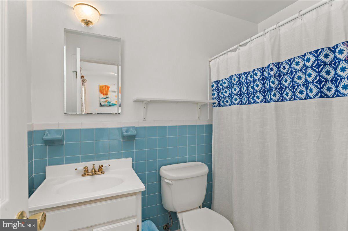 8606 Grubb Road Chevy Chase, MD 20815 - Photo 17 of 31 En suite bathroom