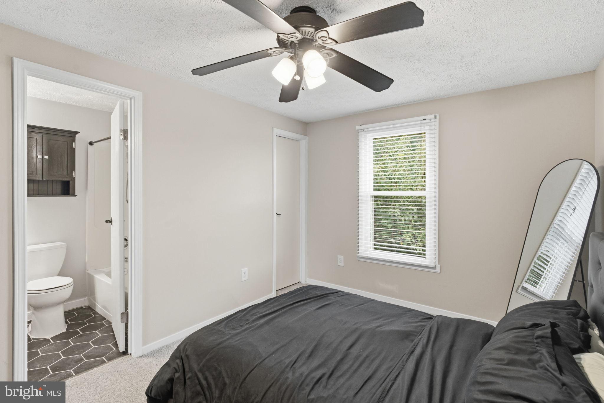 40 Towns Court Rosedale, MD 21237 - Photo 24 of 41 Bedroom 2