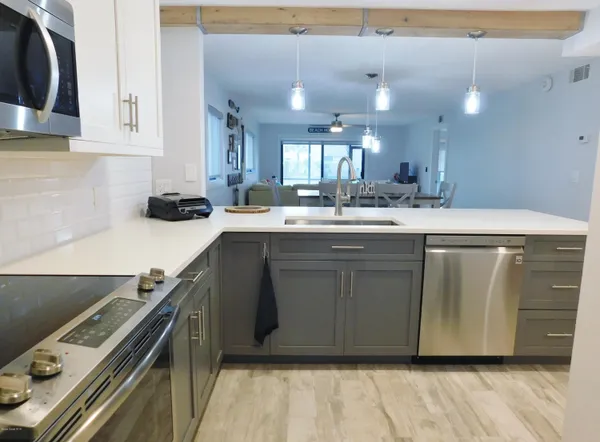 $2,450 | 3160 North Atlantic Avenue, Unit A101, Cocoa Beach, FL 32931