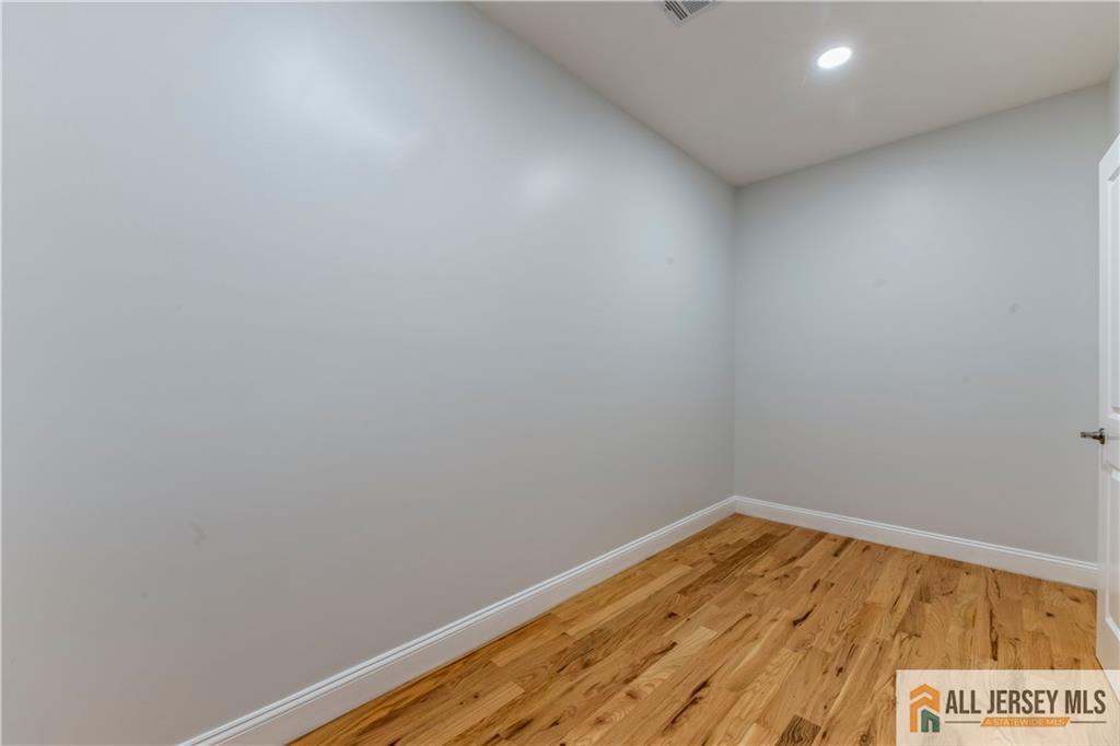 28 King George Road Warren, NJ 07059 - Photo 38 of 63