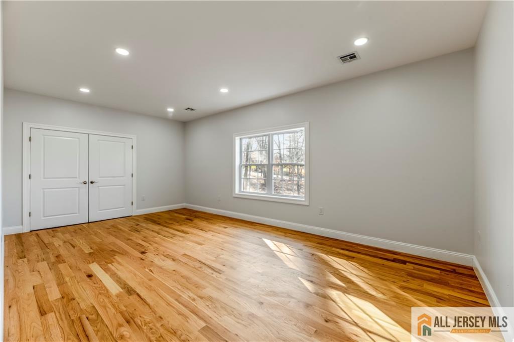 28 King George Road Warren, NJ 07059 - Photo 41 of 63