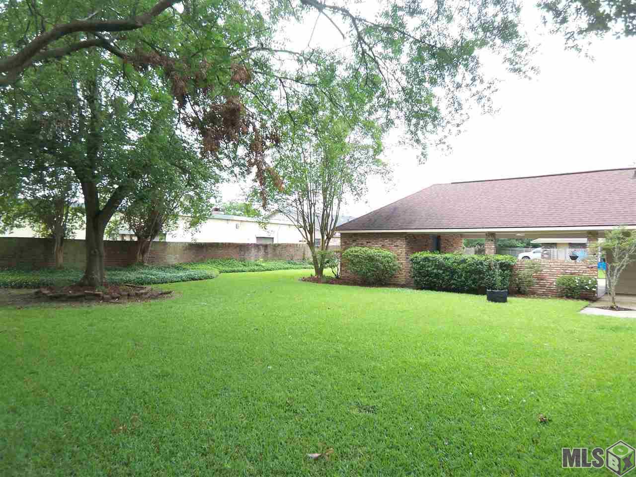 11942 Lake Lery Avenue Baton Rouge, LA 70816 - Photo 12 of 30