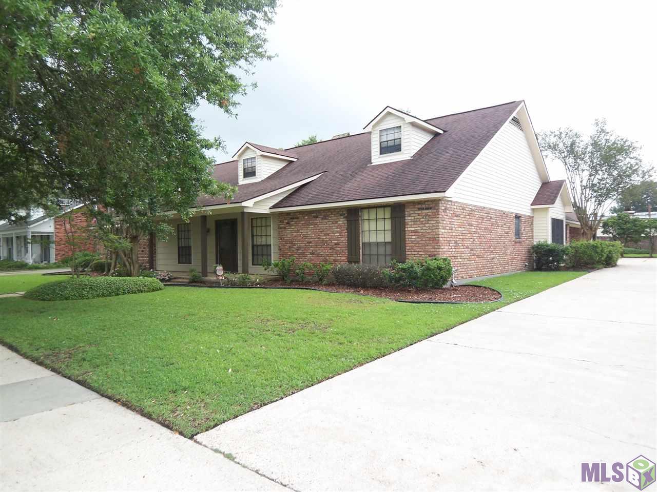 11942 Lake Lery Avenue Baton Rouge, LA 70816 - Photo 2 of 30