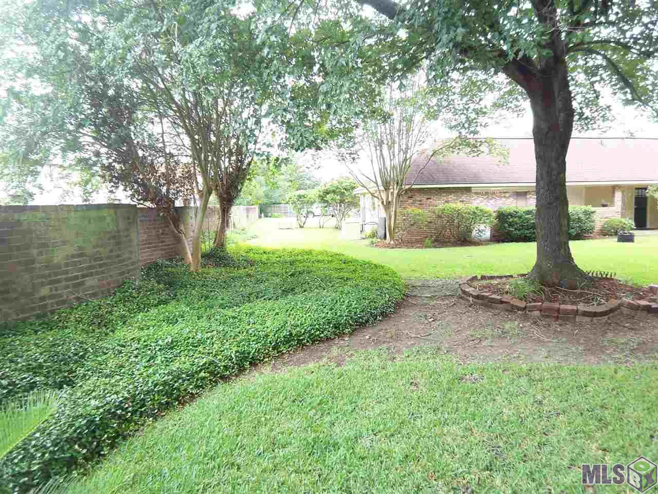 11942 Lake Lery Avenue Baton Rouge, LA 70816 - Photo 10 of 30
