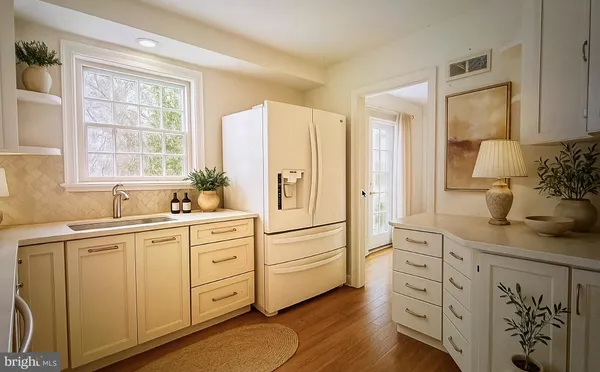$700,000 | 110 Alapocas Drive, Wilmington, DE 19803
