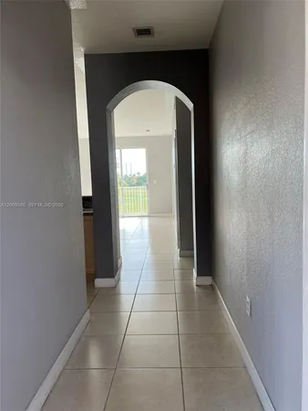 $2,300 | 17630 Northwest 73rd Avenue, Unit 2034, Hialeah, FL 33015