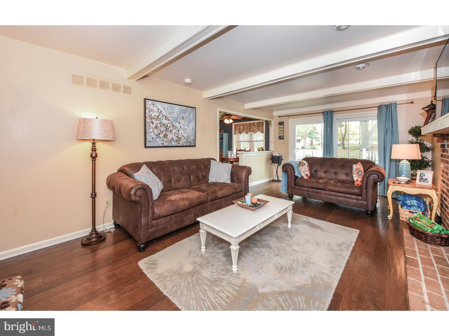 170 Forge Road Delran, NJ 08075 - Photo 6 of 25 Living Room