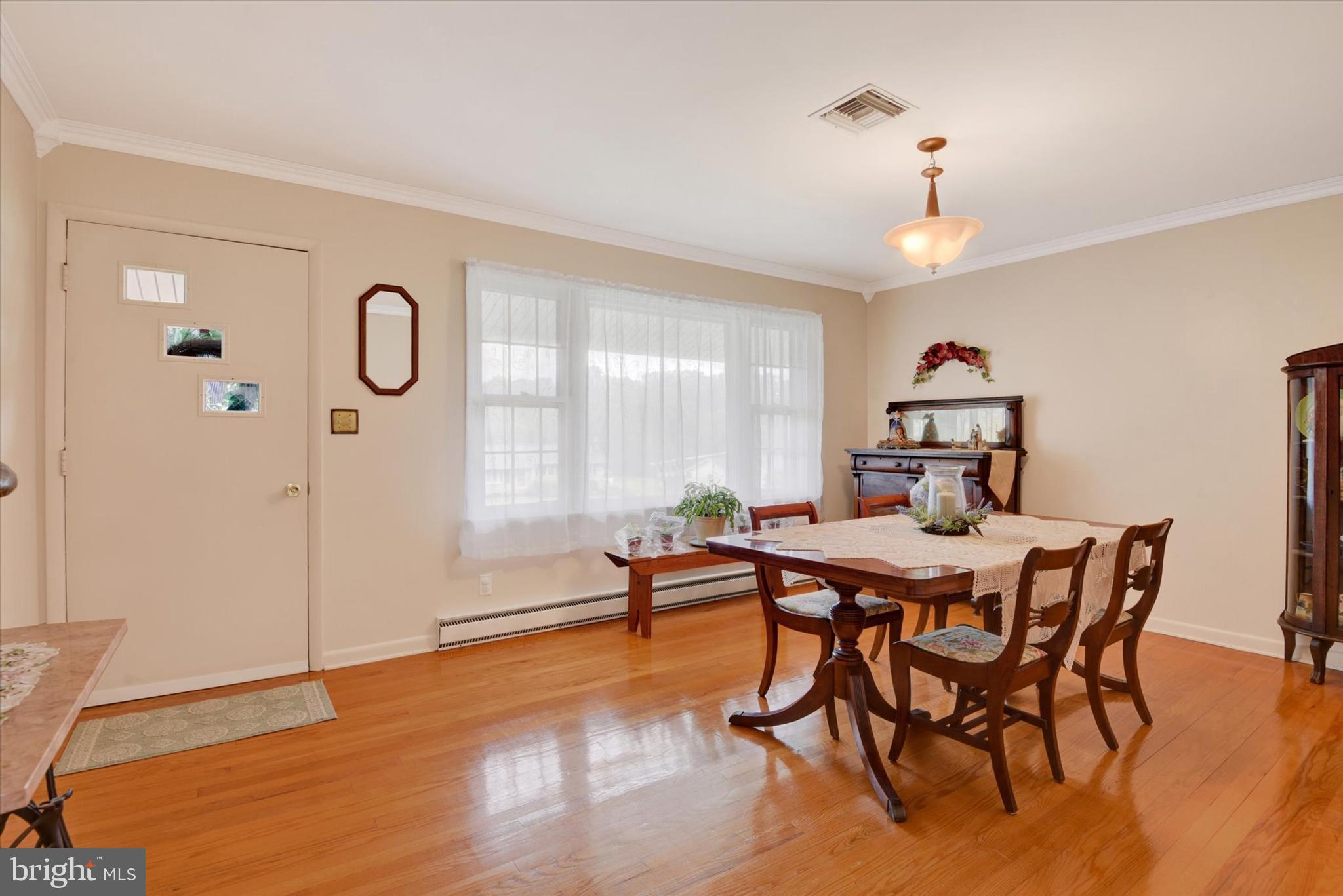 1122 Cedarbrook Road Hampstead, MD 21074 - Photo 4 of 31 Gallery Image 4
