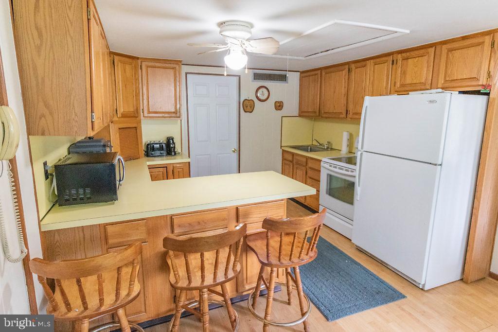 335 Rancocas Boulevard Mount Laurel, NJ 08054 - Photo 3 of 25