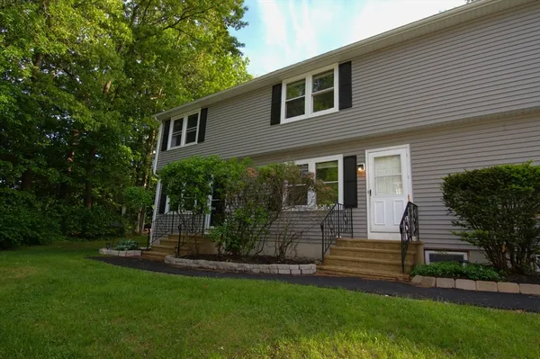 $280,000 | 270 Sunderland Road, Unit 24, Worcester, MA 01604