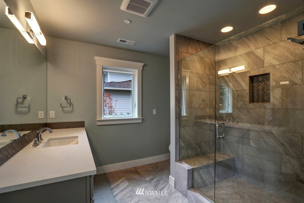 301 Caspers Street Edmonds, WA 98020 - Photo 18 of 25 Gallery Image 18