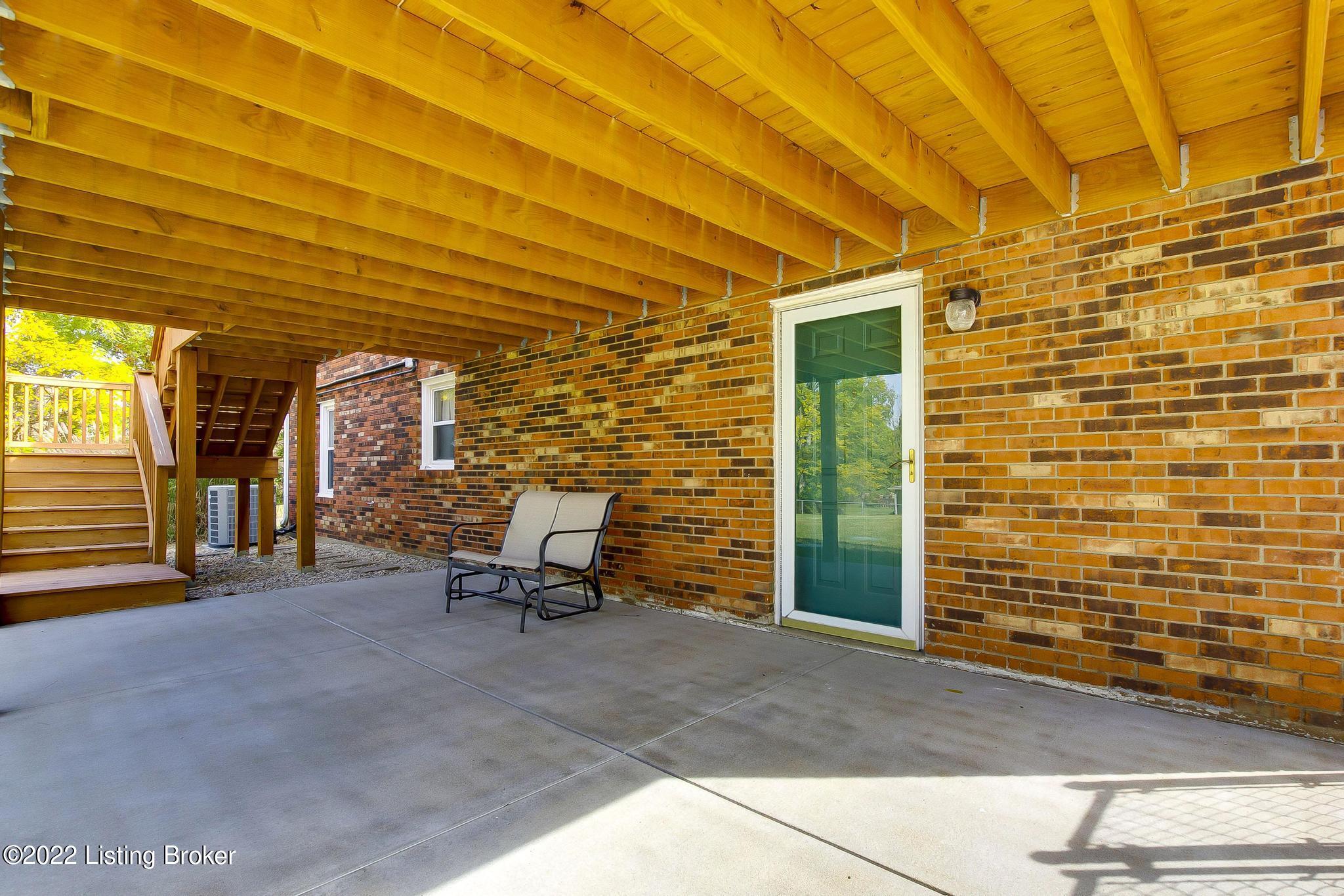 7506 Broad Run Road Louisville, KY 40291 - Photo 34 of 43 Covered Patio