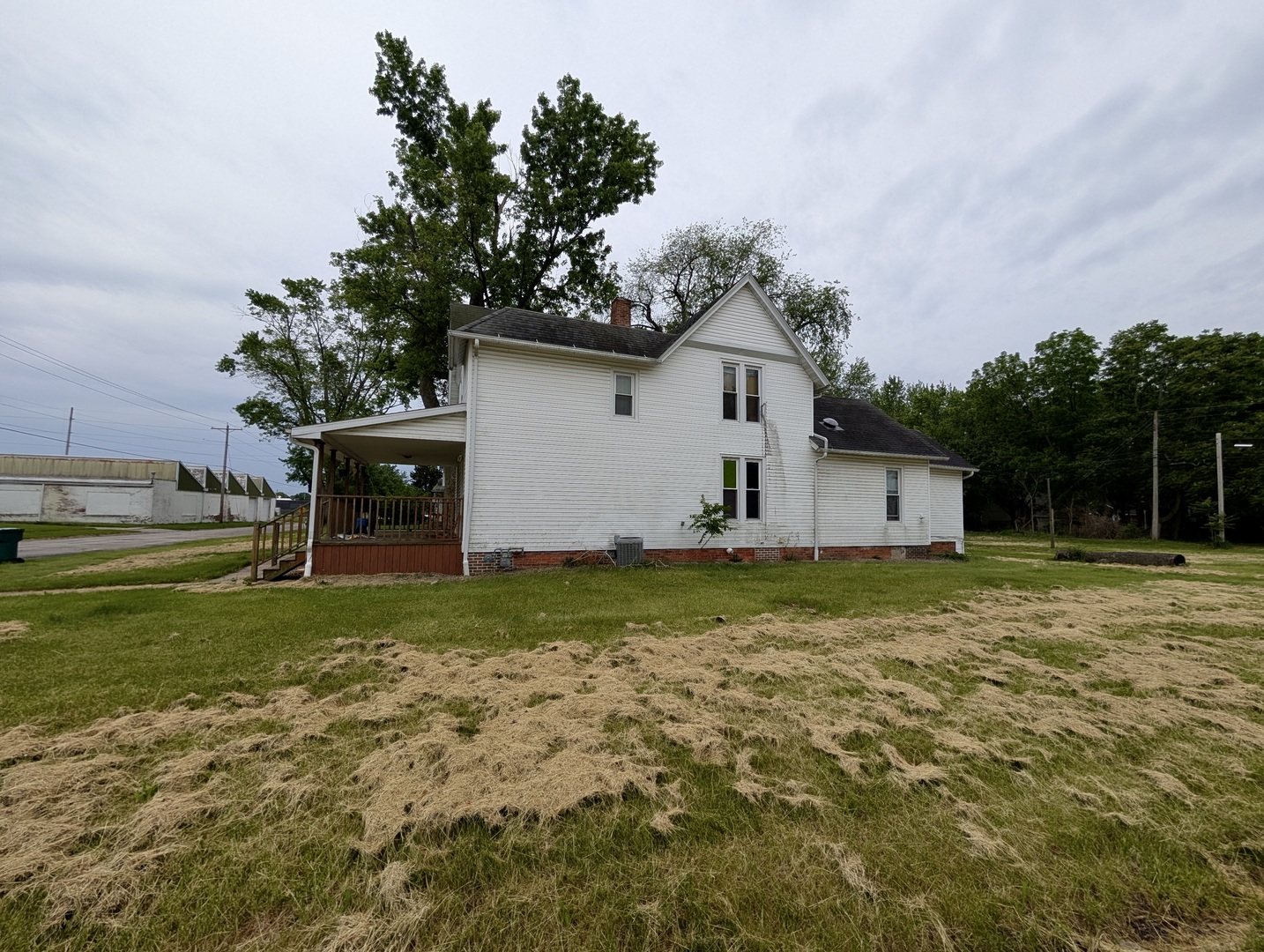440 North Campbell Street Macomb, IL 61455 - Photo 14 of 50 a view of a house with backyard and garden
