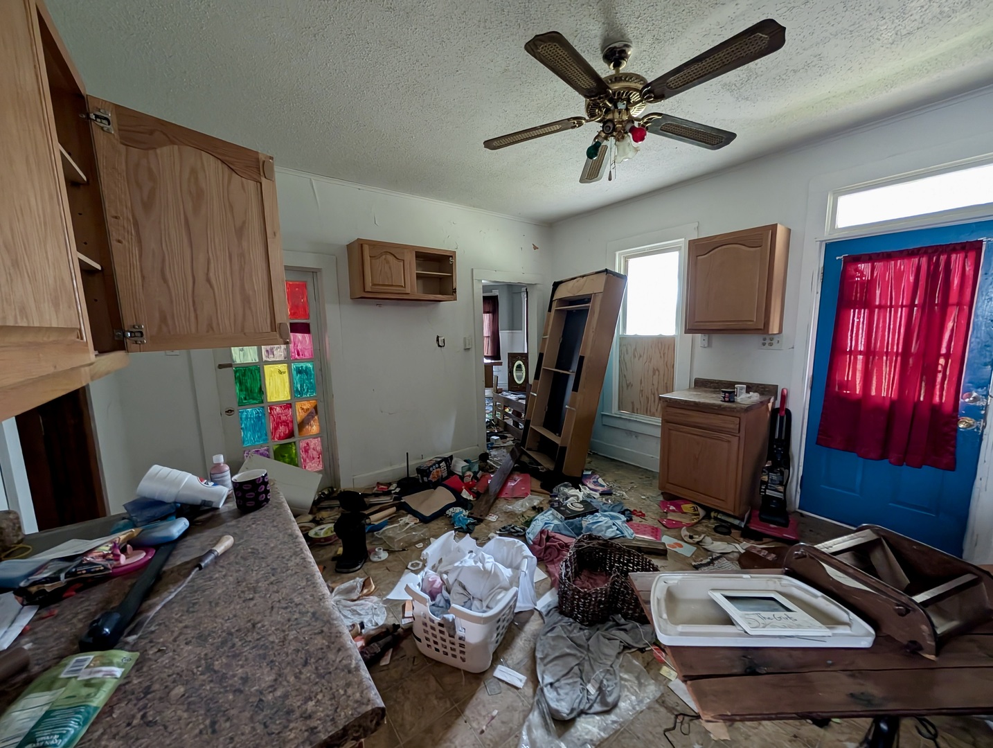 440 North Campbell Street Macomb, IL 61455 - Photo 37 of 50 a room with furniture workspace and a window