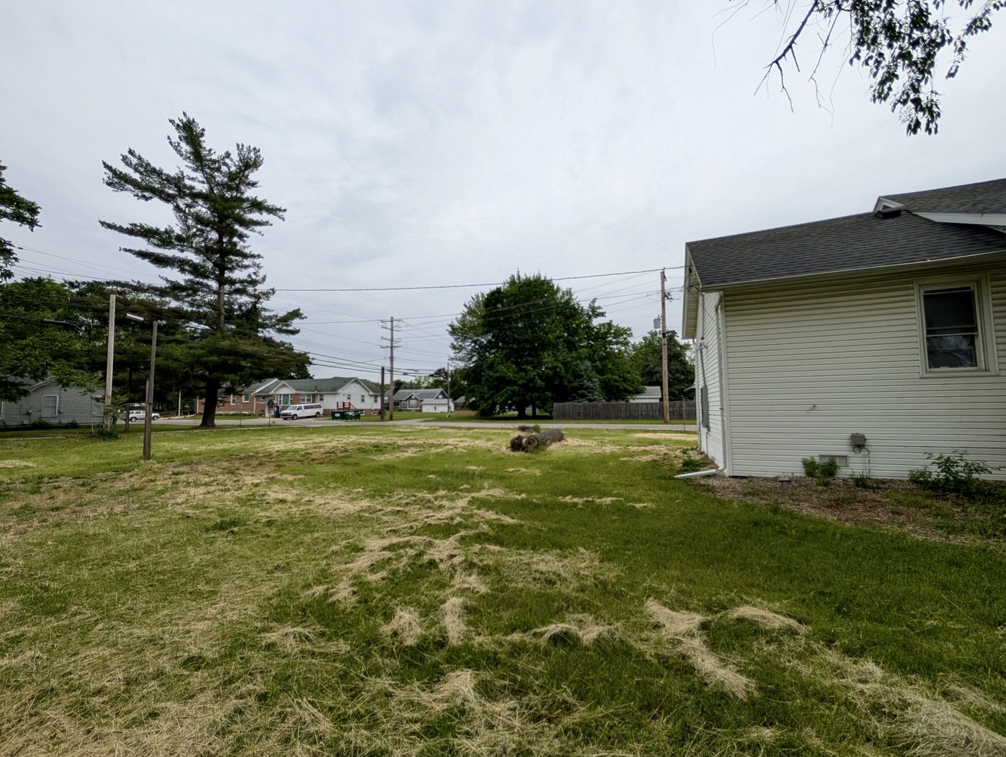 440 North Campbell Street Macomb, IL 61455 - Photo 7 of 50 a view of a house with a backyard