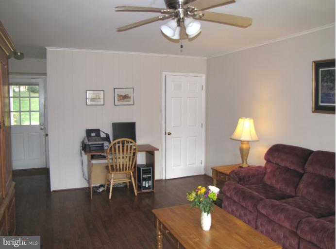 2602 Jonathan Road Ellicott City, MD 21042 - Photo 20 of 30 Family Room
