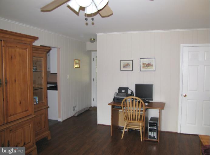 2602 Jonathan Road Ellicott City, MD 21042 - Photo 3 of 30 Family Room